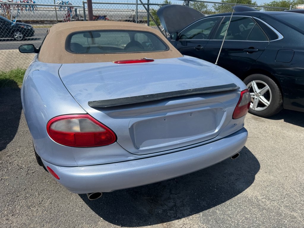 Used 2000 Jaguar XK8 Convertible RWD image 16