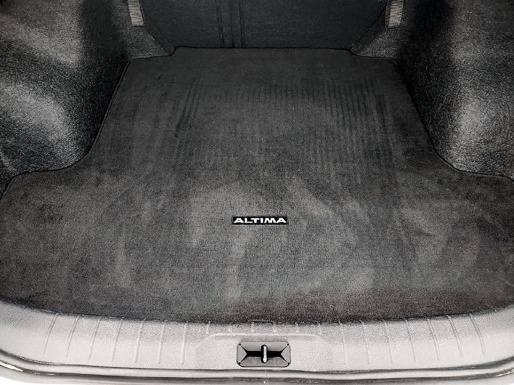 Used 2025 Nissan Altima 2.5 SV FWD image 32
