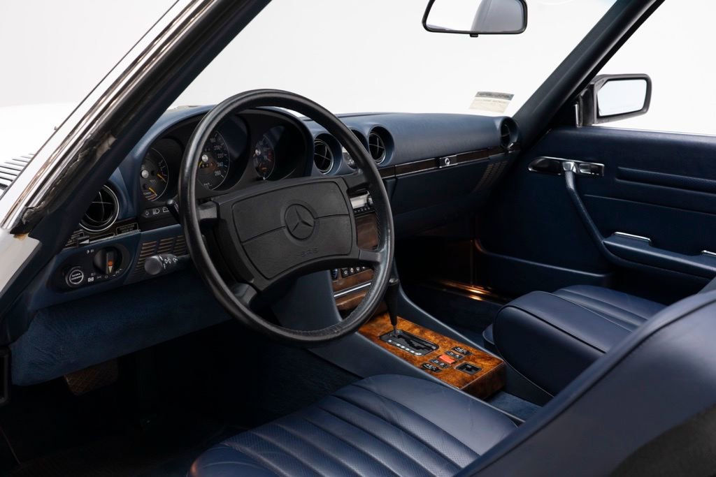 Used 1988 Mercedes-Benz 560 SL image 14
