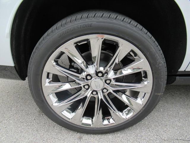 New 2026 Cadillac Escalade Luxury w/ LPO, Radiant Package AWD/4WD image 8