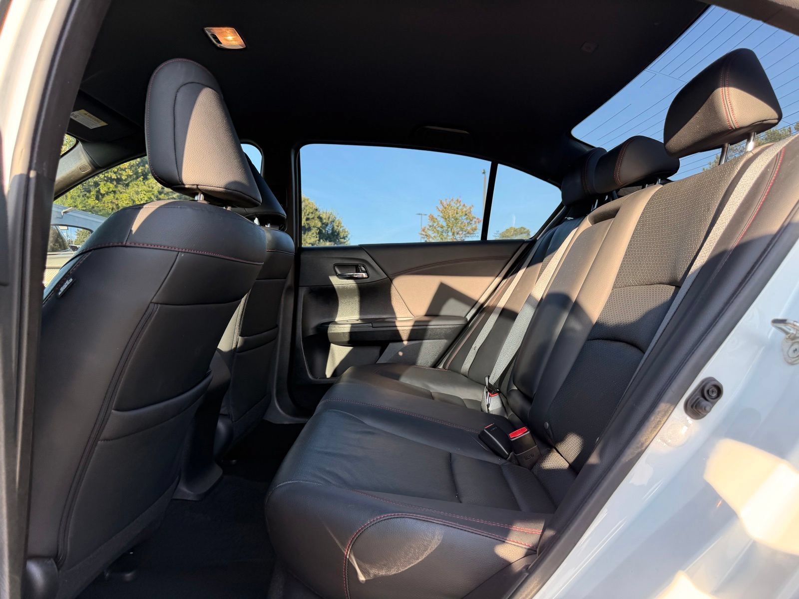 Used 2017 Honda Accord Sport Special Edition image 25