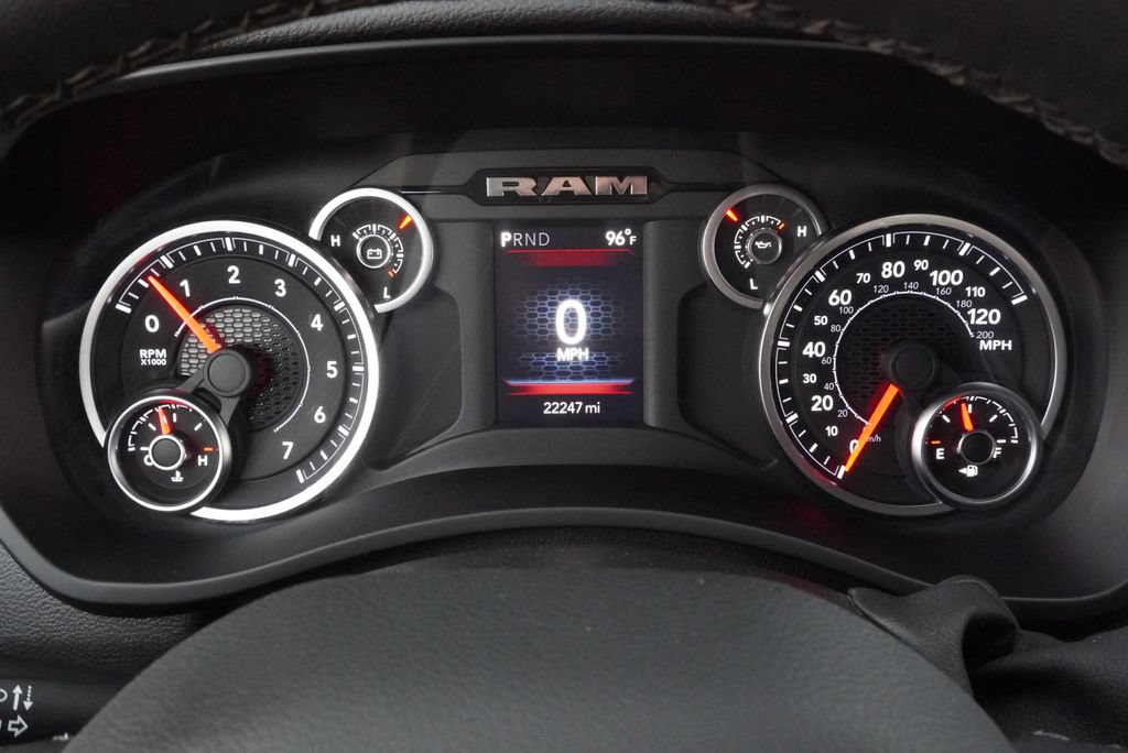 Used 2025 RAM 2500 Big Horn AWD/4WD image 15