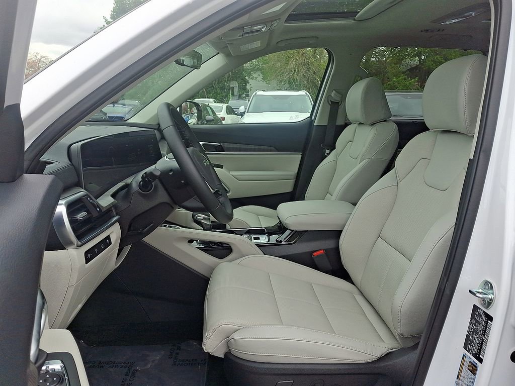 Certified 2025 Kia Telluride SX w/ SX Captain's Chair Package FWD image 14