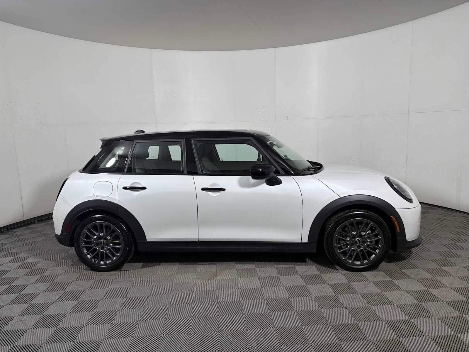 Certified 2025 MINI Cooper S image 7