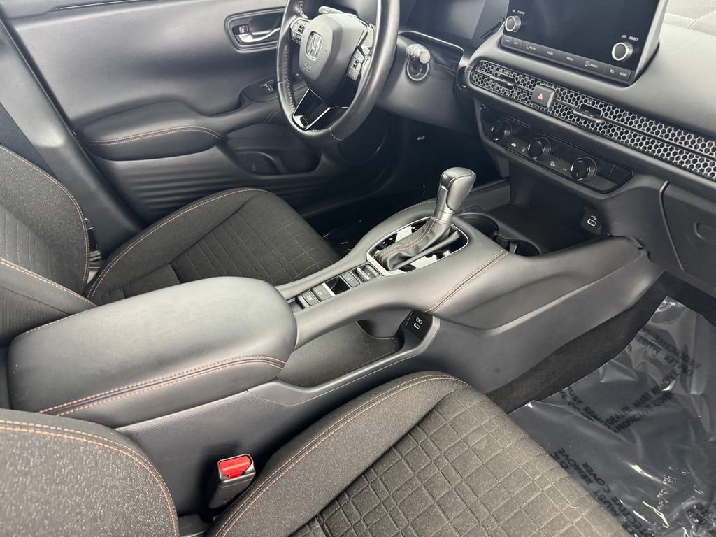 Certified 2025 Honda HR-V Sport image 24