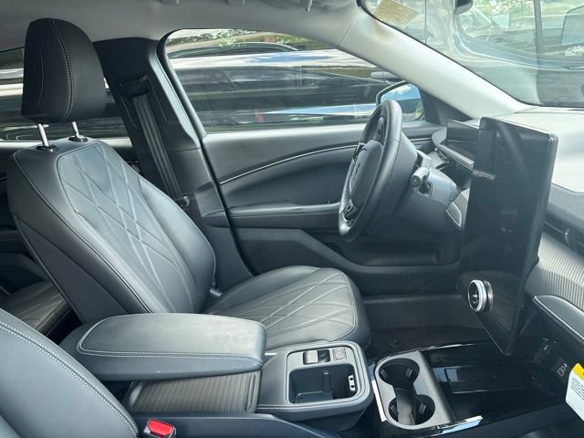 Used 2025 Ford Mustang Mach-E Select w/ Comfort Package Lite AWD/4WD image 6