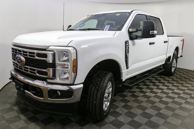 Used 2024 Ford F350 XLT image 5