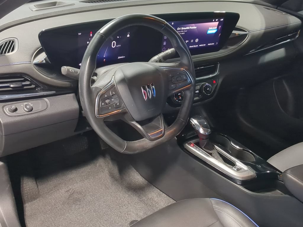 Used 2025 Buick Envista Sport Touring w/ Convenience I Package FWD image 12