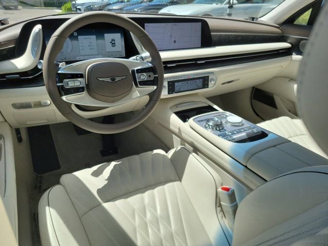 Used 2025 Genesis G90 3.5T image 12