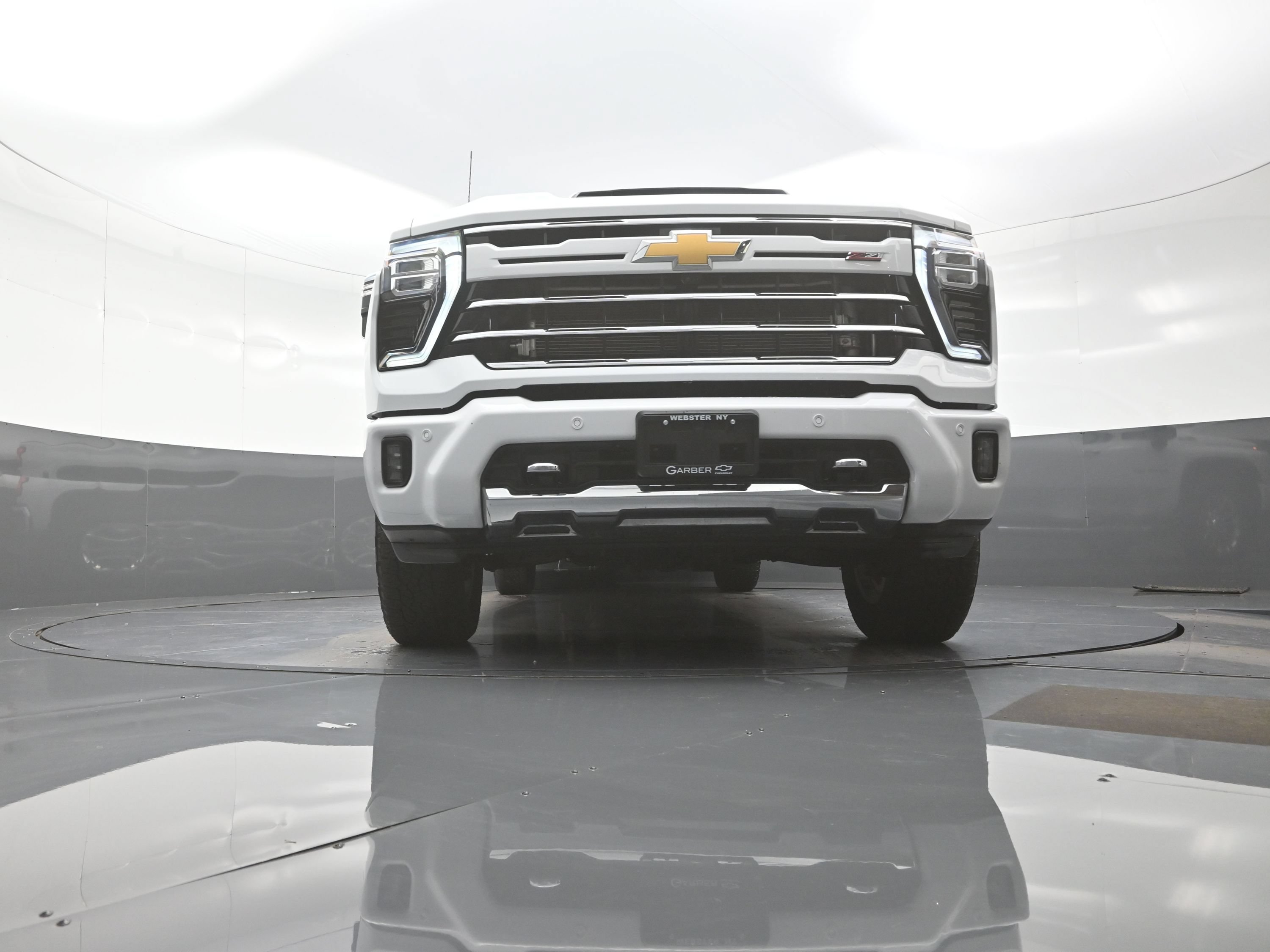 Used 2024 Chevrolet Silverado 2500 LTZ w/ LTZ Plus Package AWD/4WD image 10
