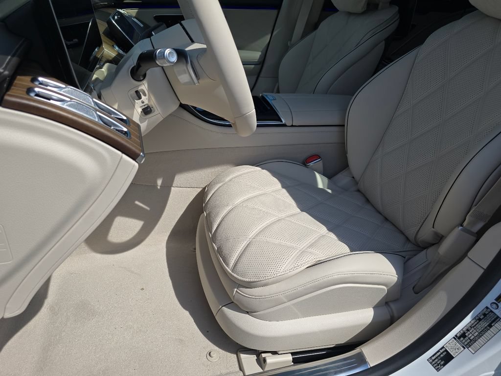 New 2026 Mercedes-Benz Maybach S 580 4MATIC image 32