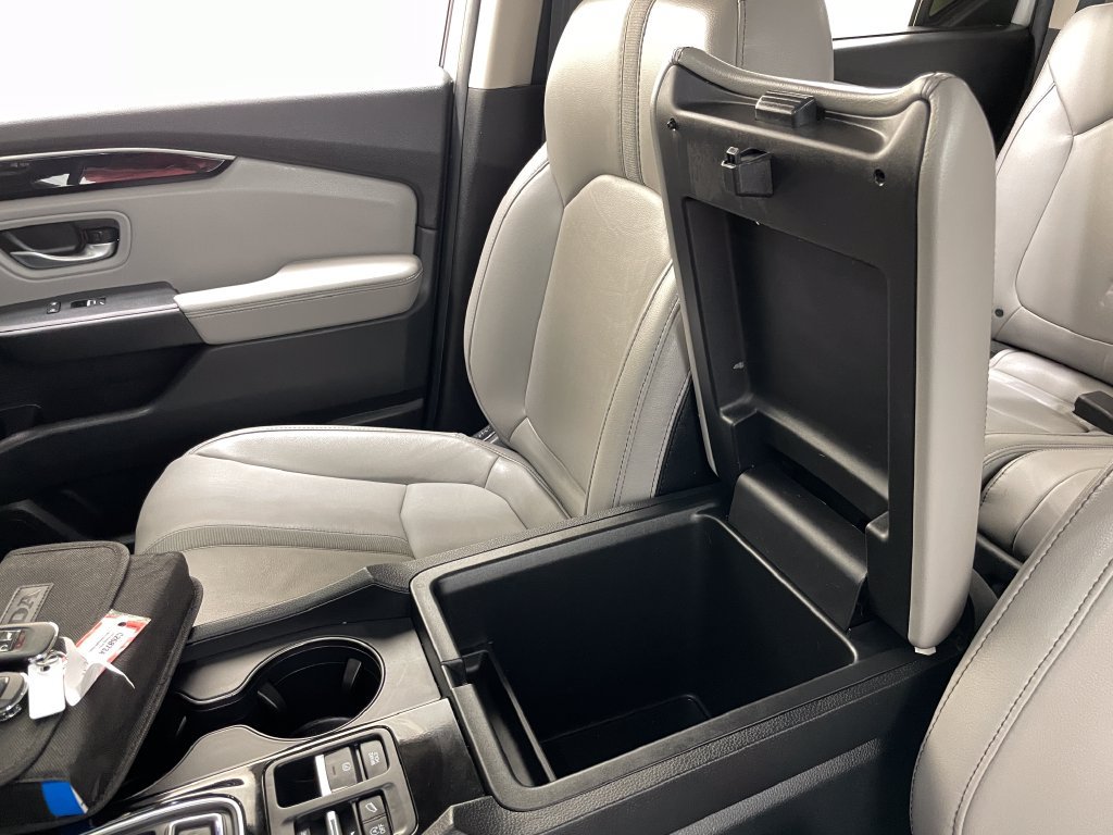 Used 2025 Honda Pilot EX-L image 33