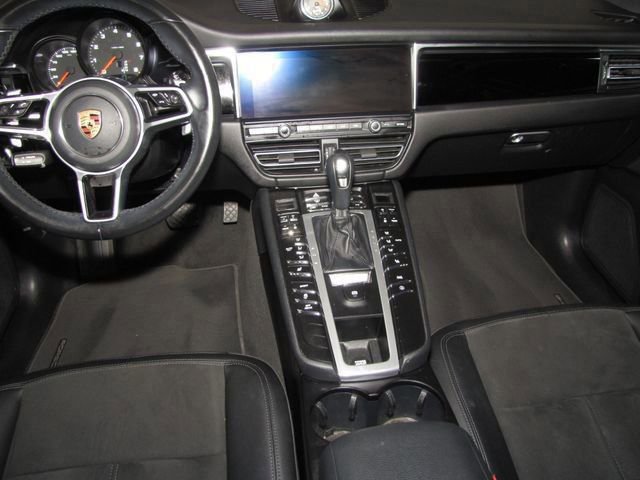 Used 2021 Porsche Macan AWD/4WD image 15
