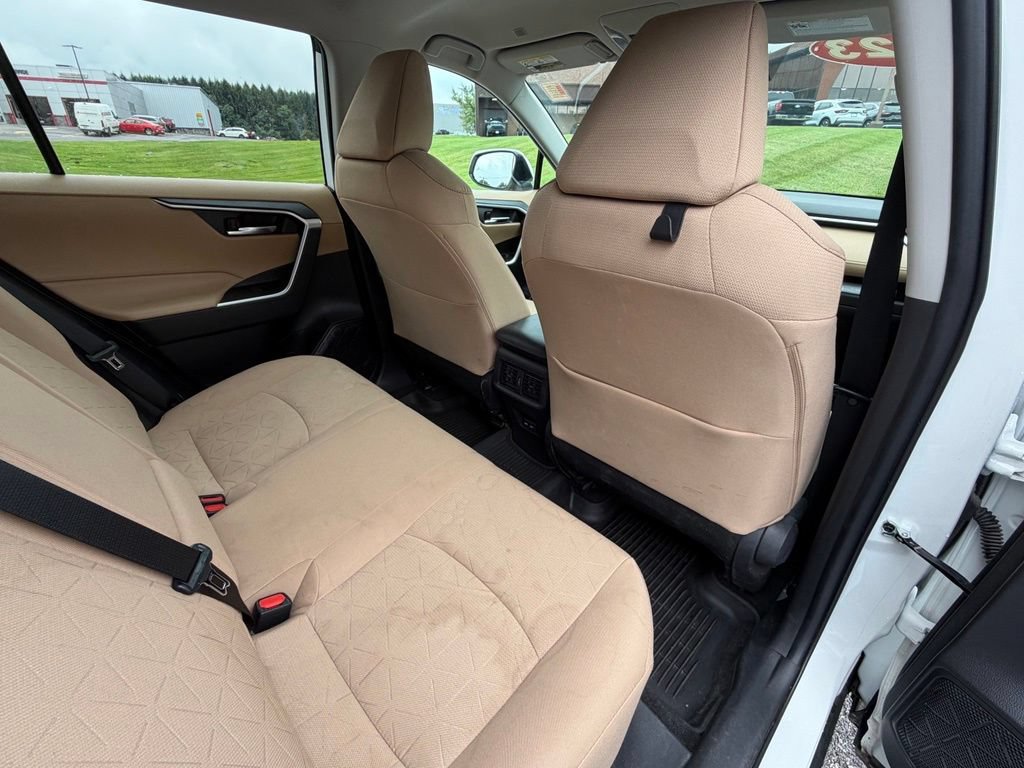 Used 2023 Toyota RAV4 XLE w/ XLE Grade Weather Package AWD/4WD image 40