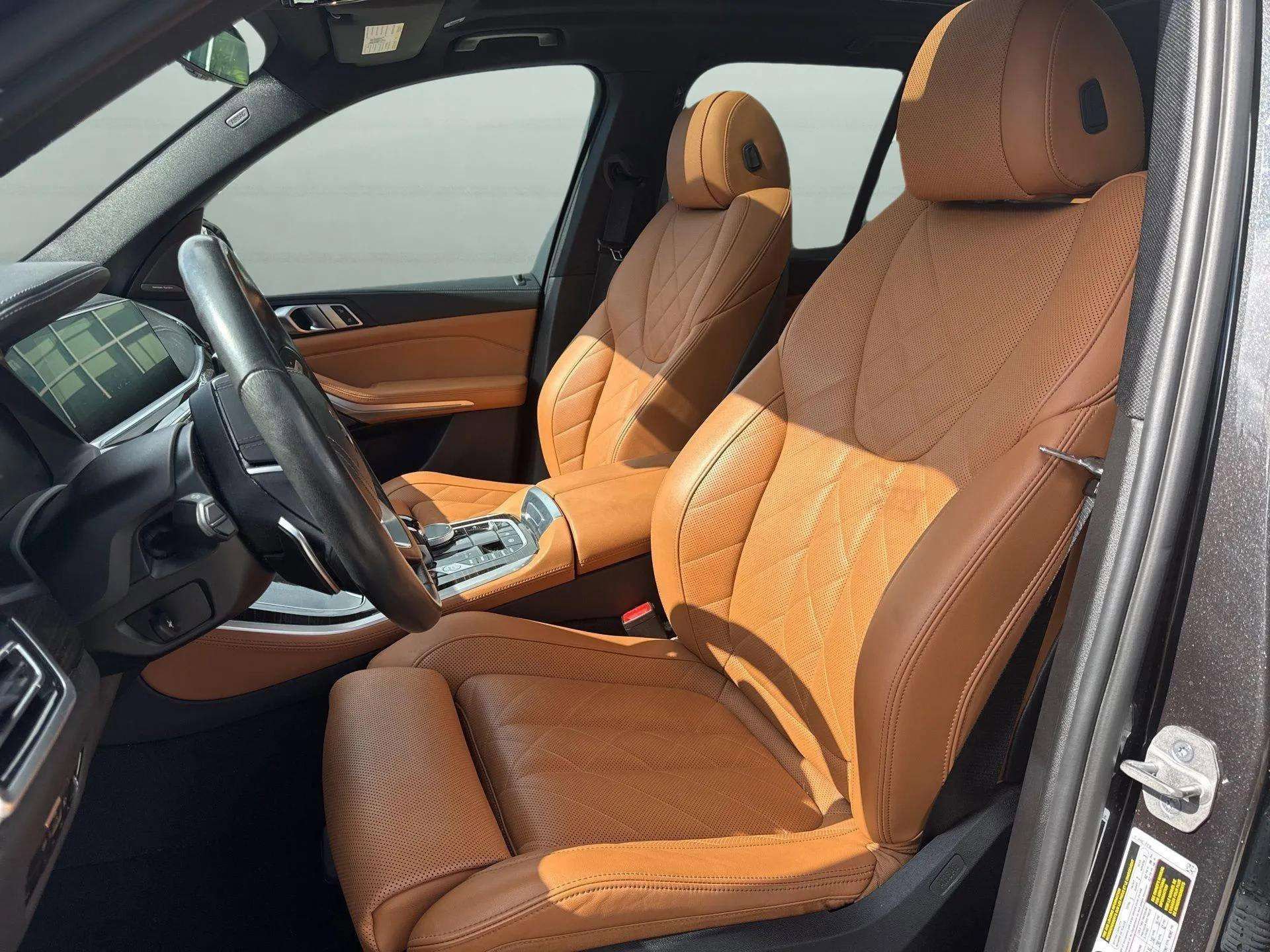 Used 2023 BMW X5 xDrive45e w/ Parking Assistance Package image 12