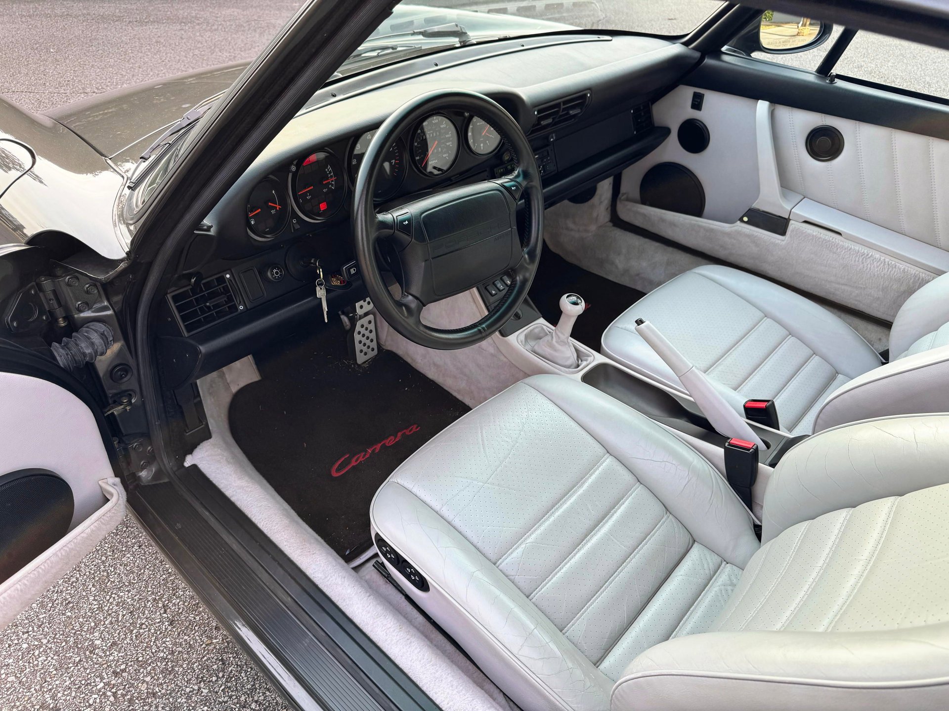 Used 1992 Porsche 911 GT3 RS image 26