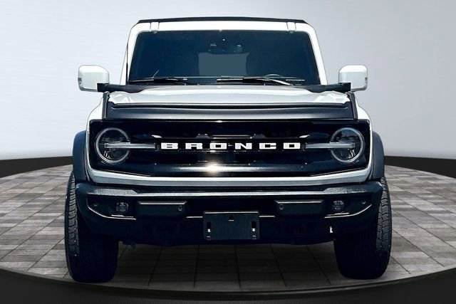 Used 2024 Ford Bronco Outer Banks AWD/4WD image 2