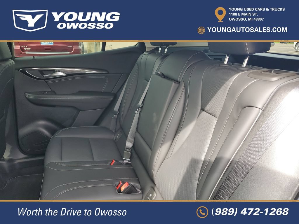 Used 2023 Buick Envision Essence AWD/4WD image 26