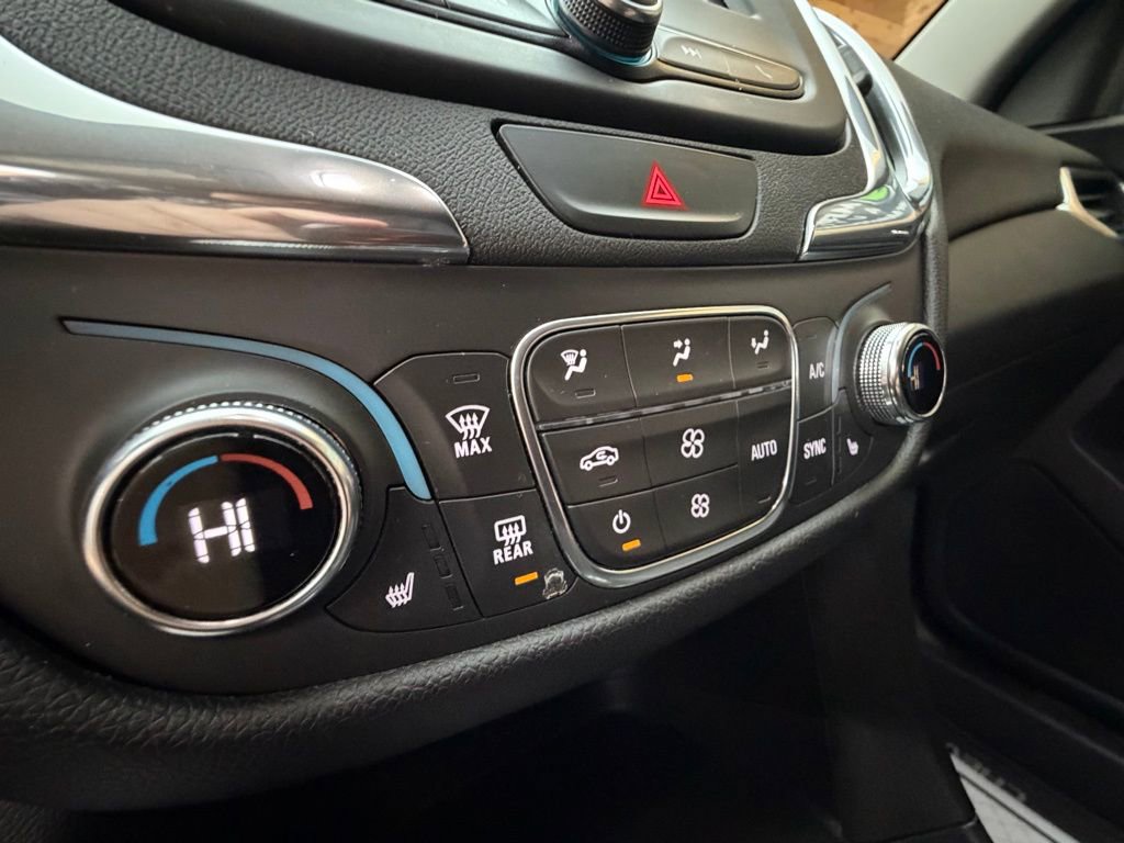 Used 2020 Chevrolet Equinox LT image 24
