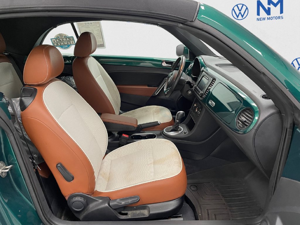 Used 2017 Volkswagen Beetle 1.8T S FWD image 13