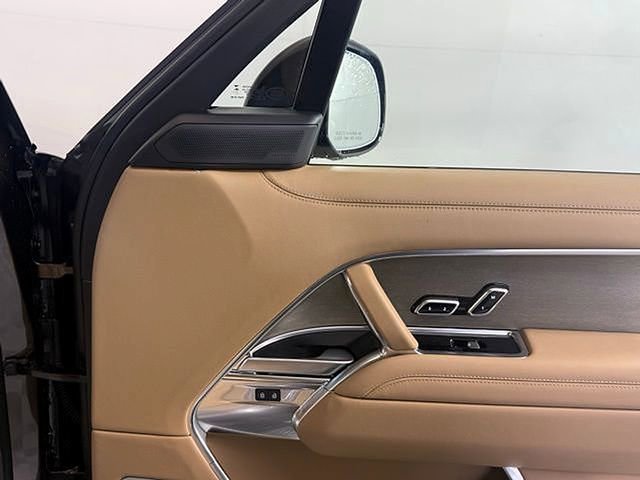 New 2026 Land Rover Range Rover SV AWD/4WD image 21