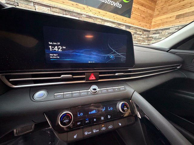 Certified 2023 Hyundai Elantra SEL w/ Convenience Package FWD image 21