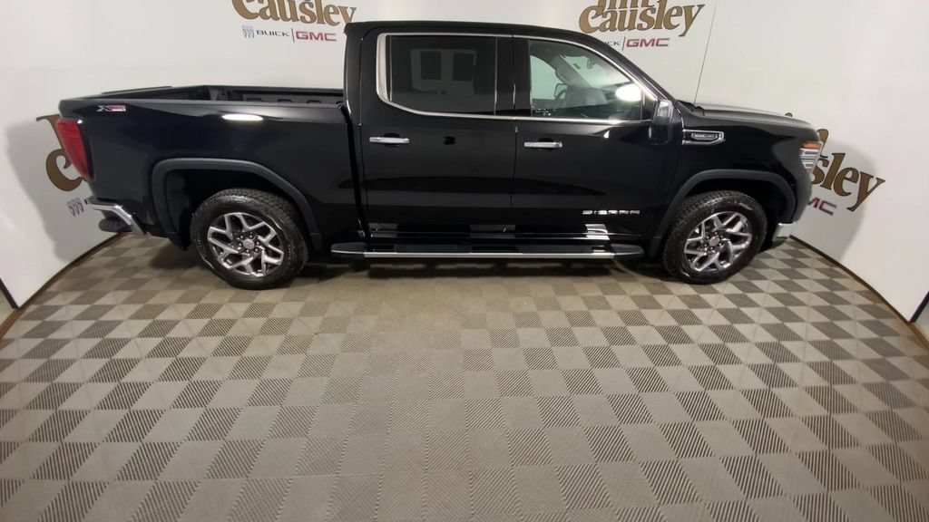 Certified 2023 GMC Sierra 1500 SLT w/ SLT Premium Plus Package AWD/4WD image 9
