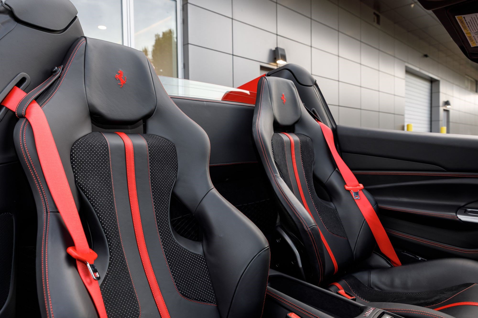 Used 2021 Ferrari F8 Tributo RWD image 10