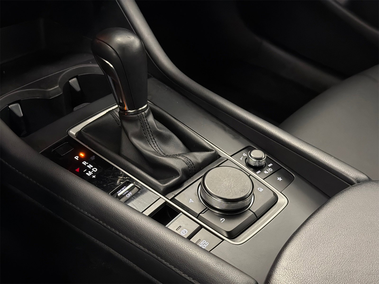 Used 2023 MAZDA MAZDA3 s image 25