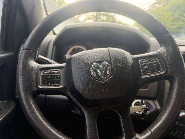 Used 2019 RAM 1500 Classic Tradesman AWD/4WD image 17