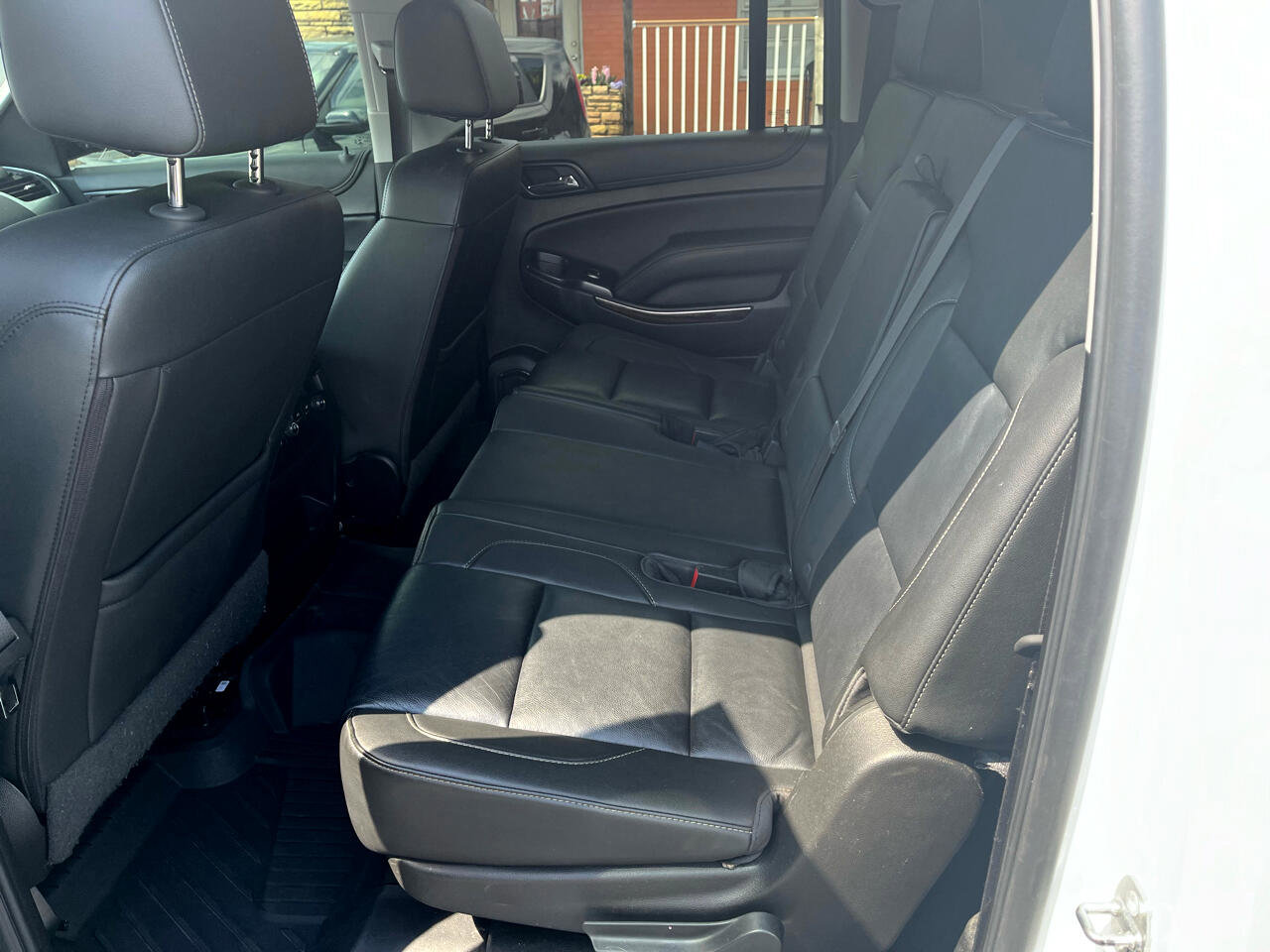 Used 2018 Chevrolet Suburban LT image 17