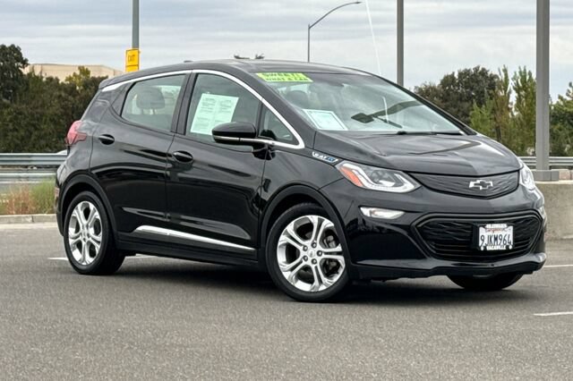 Used 2020 Chevrolet Bolt LT FWD image 2