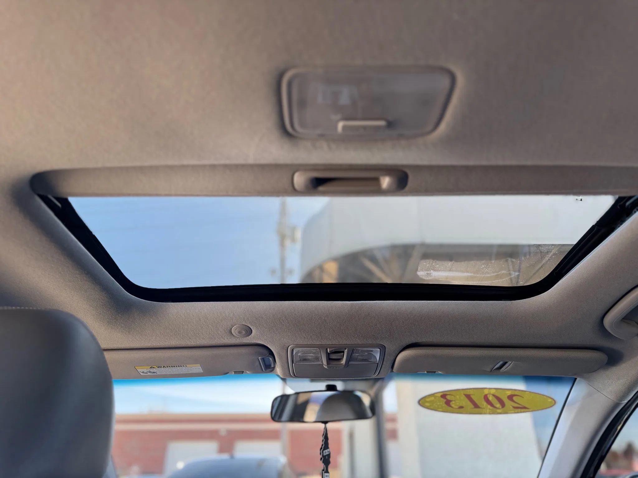 Used 2013 Hyundai Elantra Limited image 24