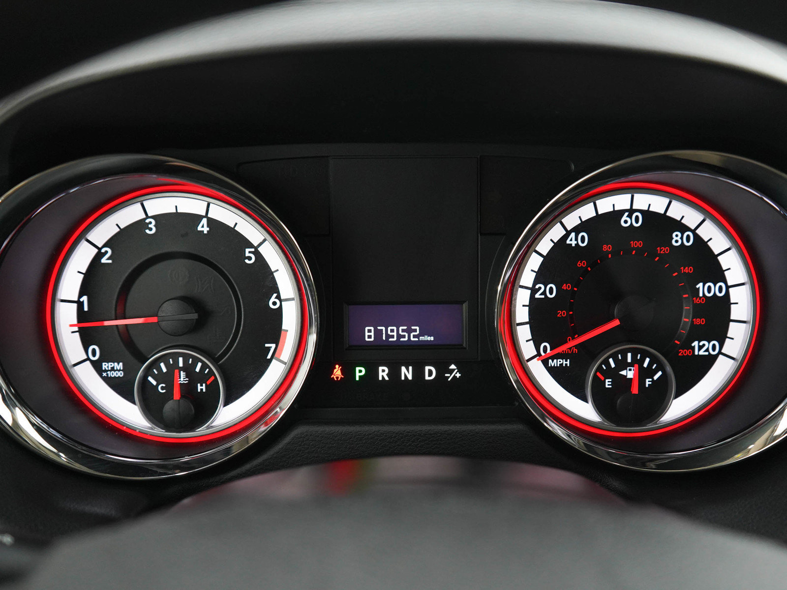 Used 2015 Dodge Grand Caravan SXT FWD image 27