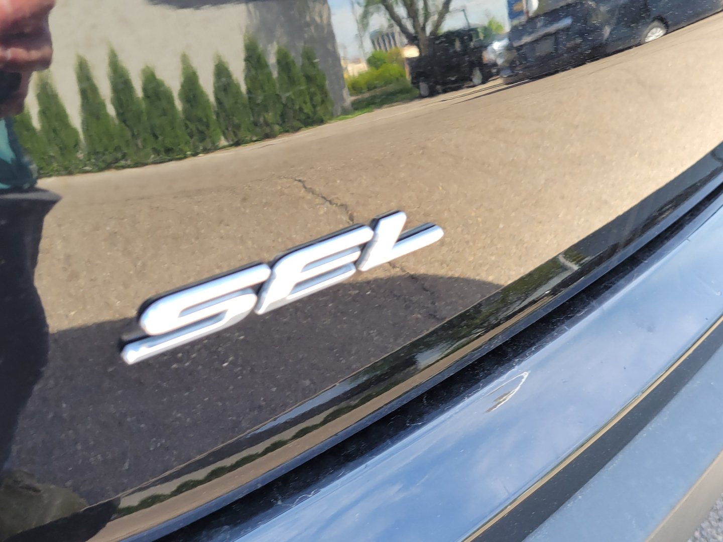 Used 2022 Ford Edge SEL AWD/4WD image 7