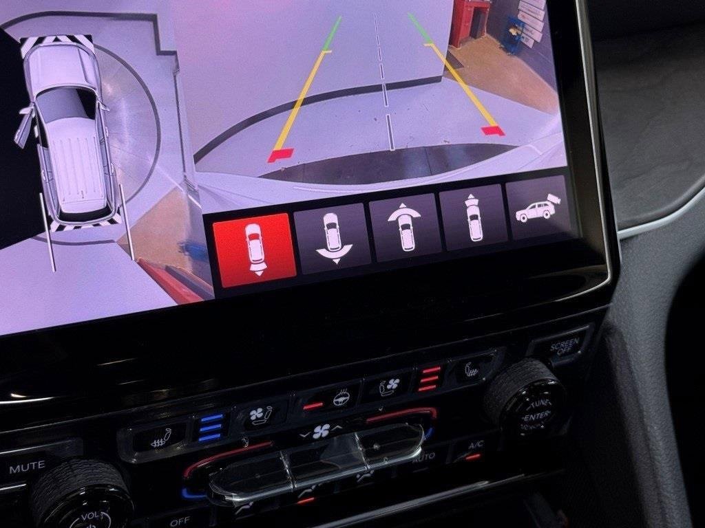 New 2025 Jeep Grand Cherokee Limited w/ Luxury Tech Group II image 24