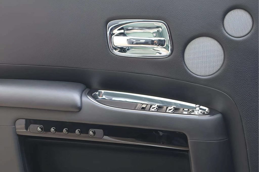 Used 2017 Rolls-Royce Ghost RWD image 10