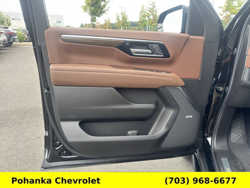 New 2026 Chevrolet Suburban High Country AWD/4WD image 24