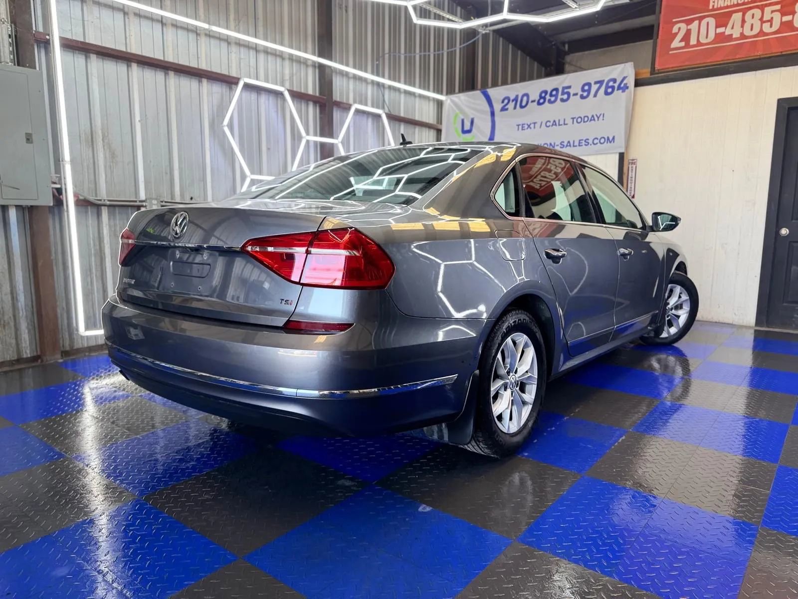 Used 2016 Volkswagen Passat 1.8T S image 17