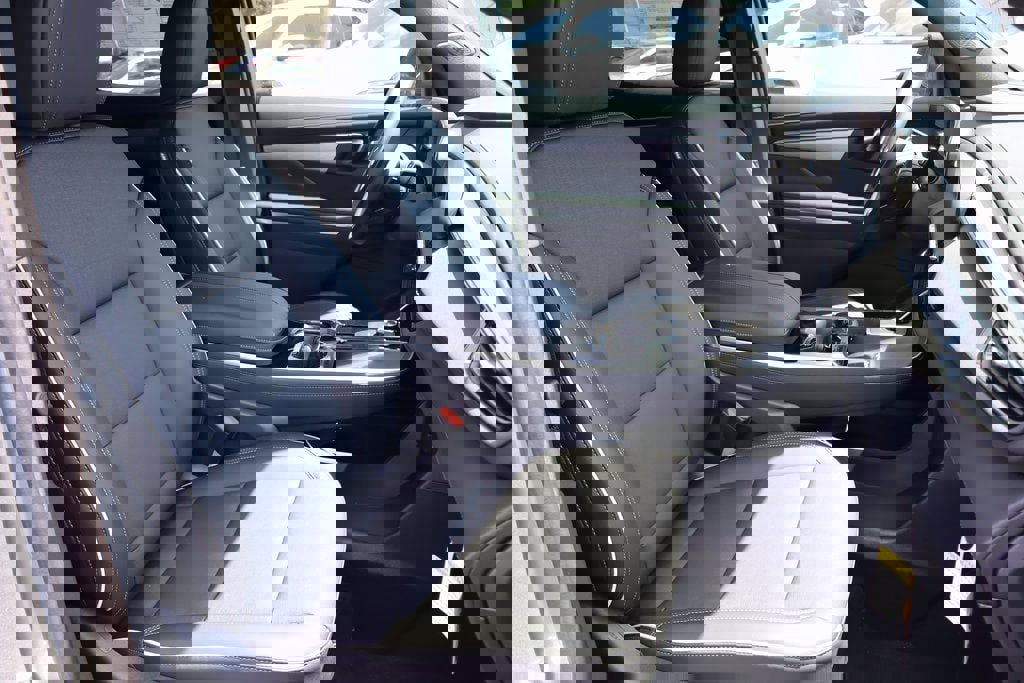 New 2025 Buick Enclave Preferred image 24