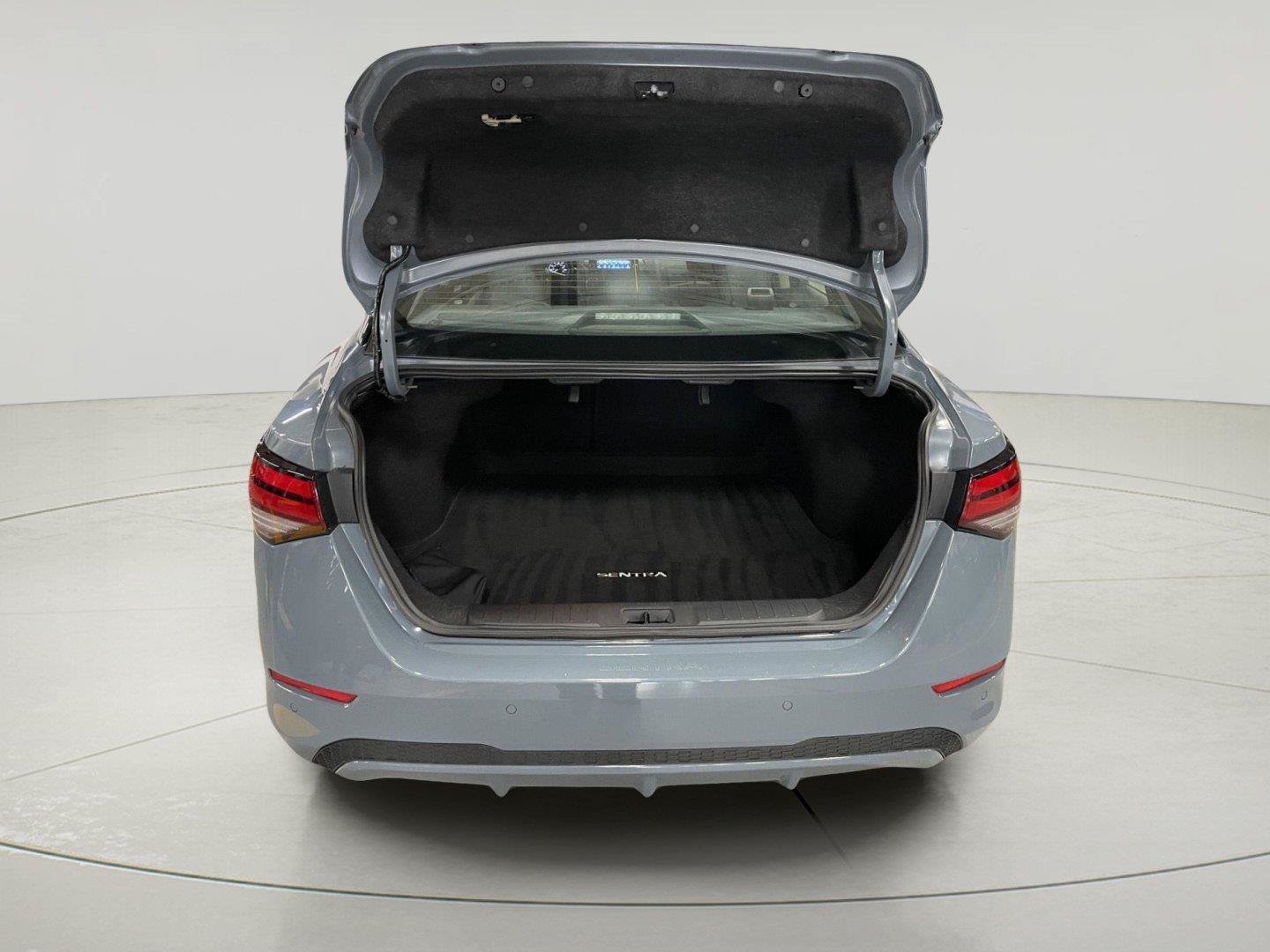 Used 2025 Nissan Sentra SV w/ All-Weather Package FWD image 9