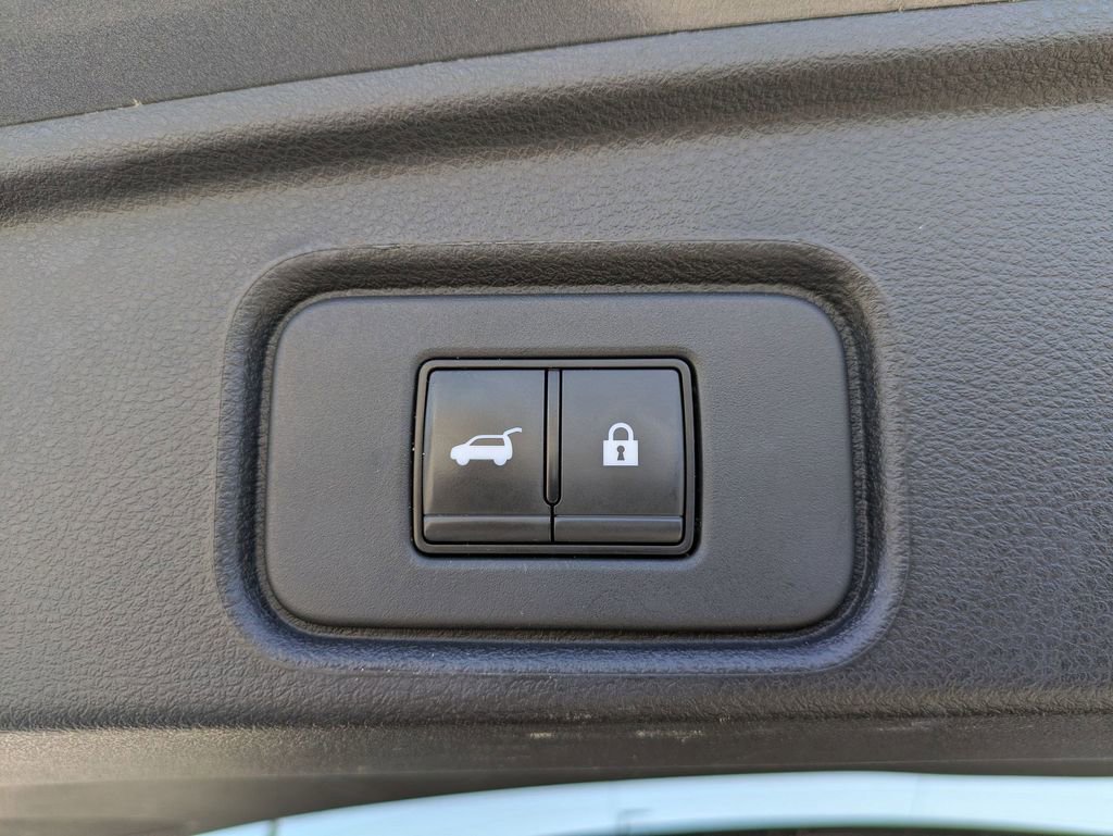 Used 2023 Nissan Pathfinder SL image 32