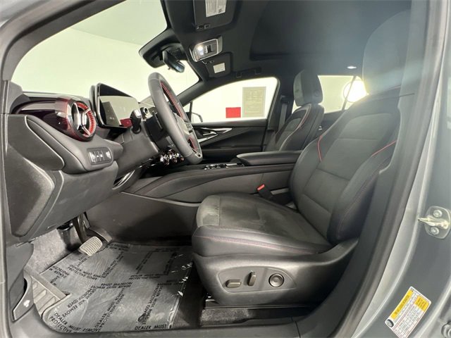 Used 2025 Chevrolet Blazer EV RS image 19