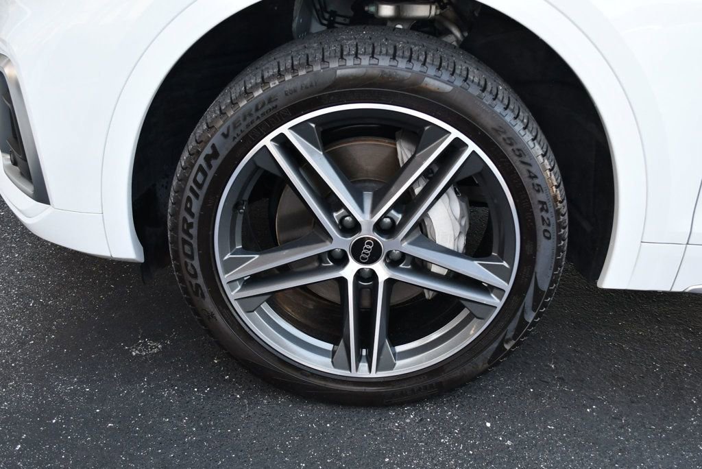 Used 2021 Audi Q5 e Premium Plus w/ Premium Plus Package image 70