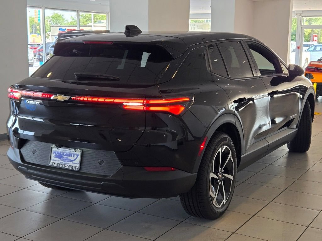 New 2026 Chevrolet Equinox EV LT FWD image 10
