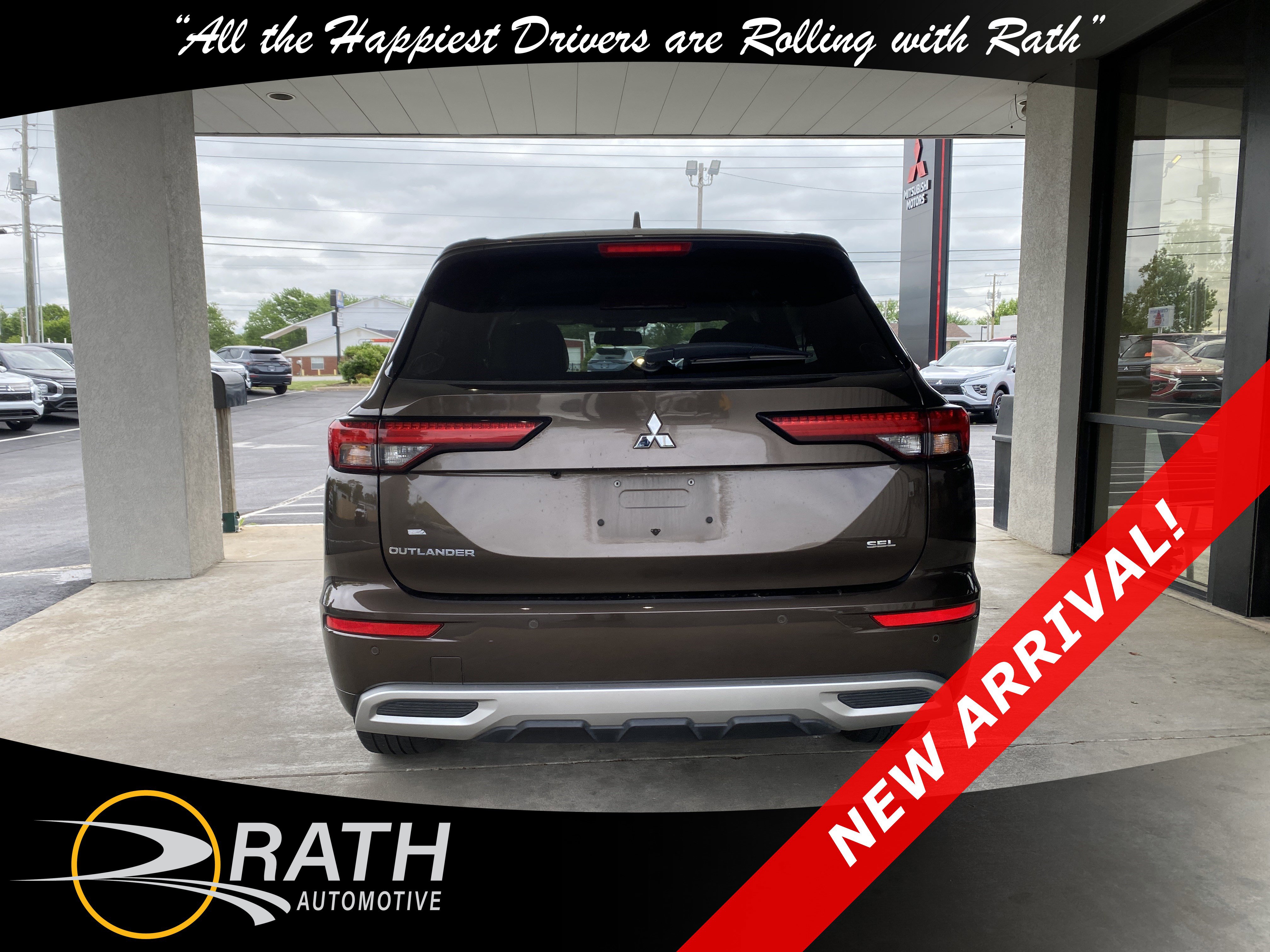 Used 2024 Mitsubishi Outlander SEL image 8