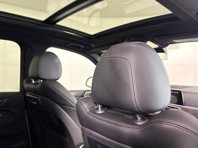 Used 2023 BMW X5 sDrive40i w/ Premium Package RWD image 30