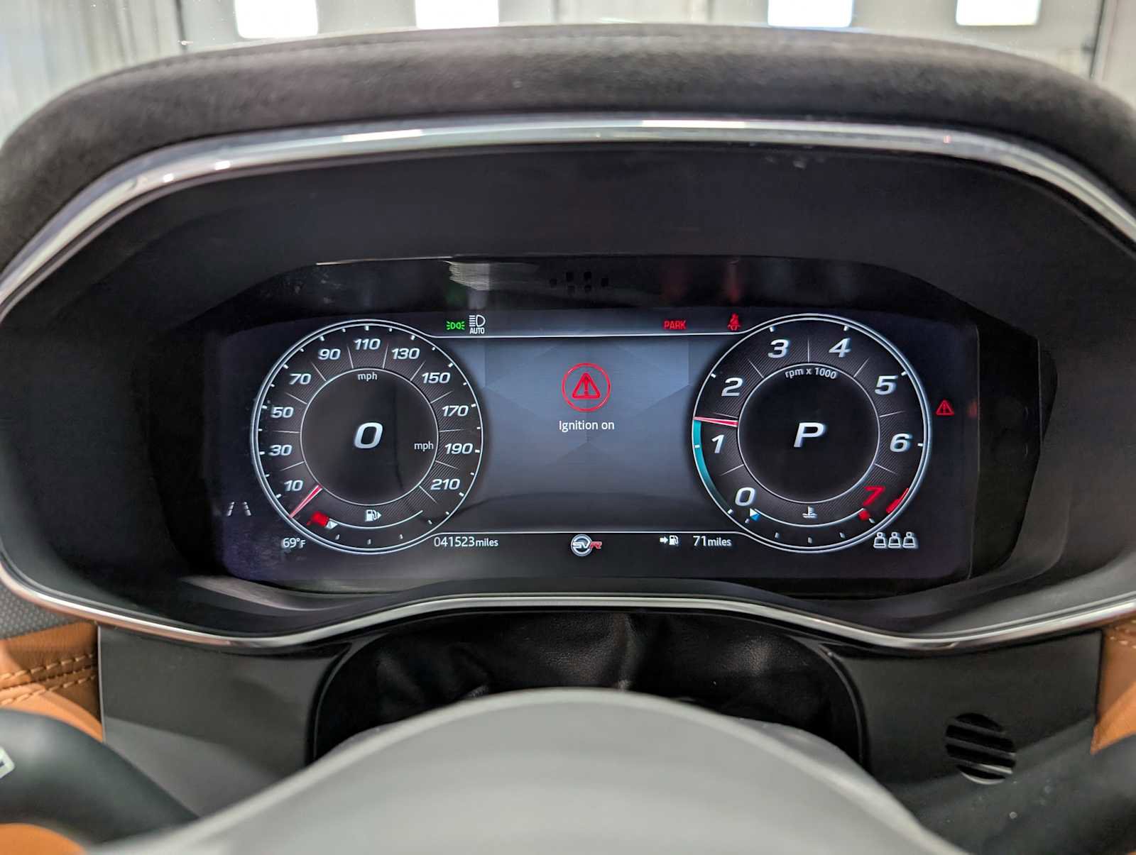 Used 2021 Jaguar F-PACE SVR image 23