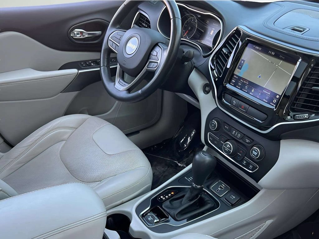 Used 2020 Jeep Cherokee Limited AWD/4WD image 6