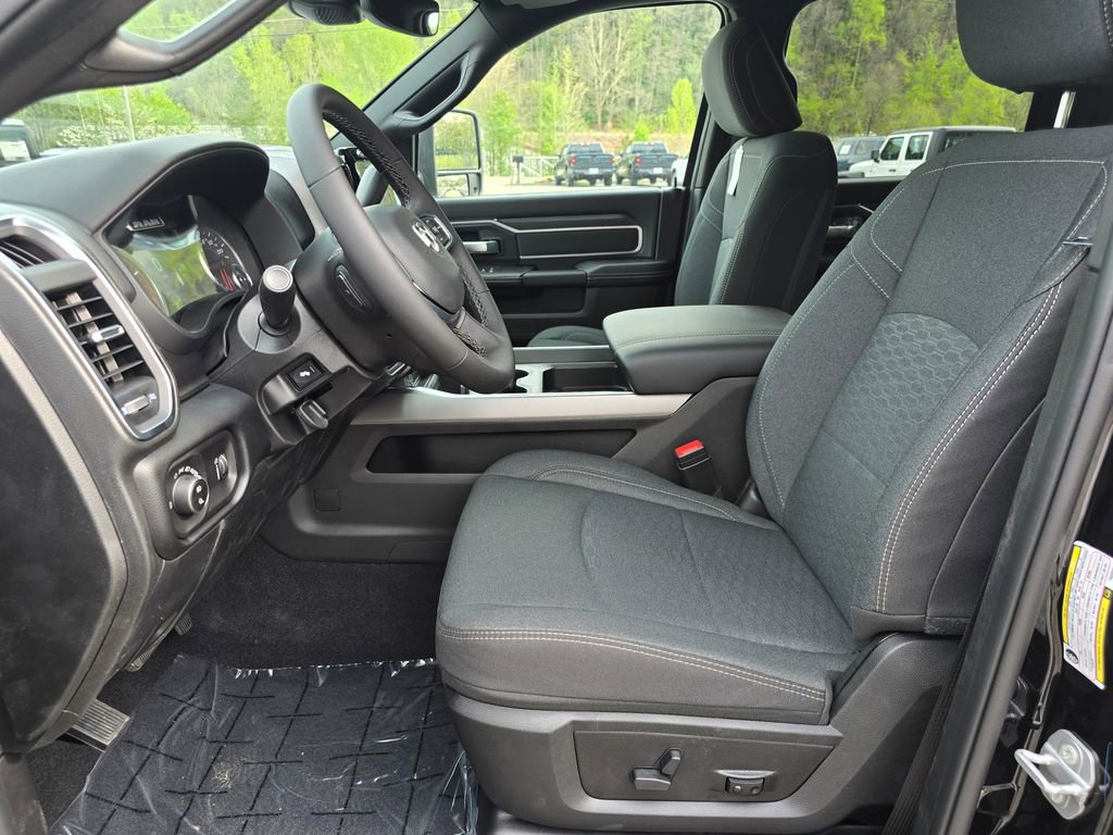 New 2026 RAM 3500 Big Horn image 4